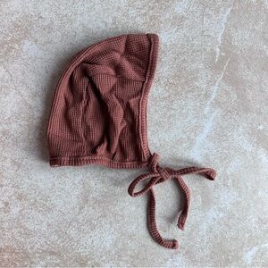 Fin & Vince baby Waffle Knit Bonnet - Rust